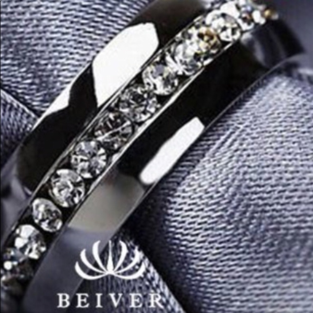 Anniversary ring